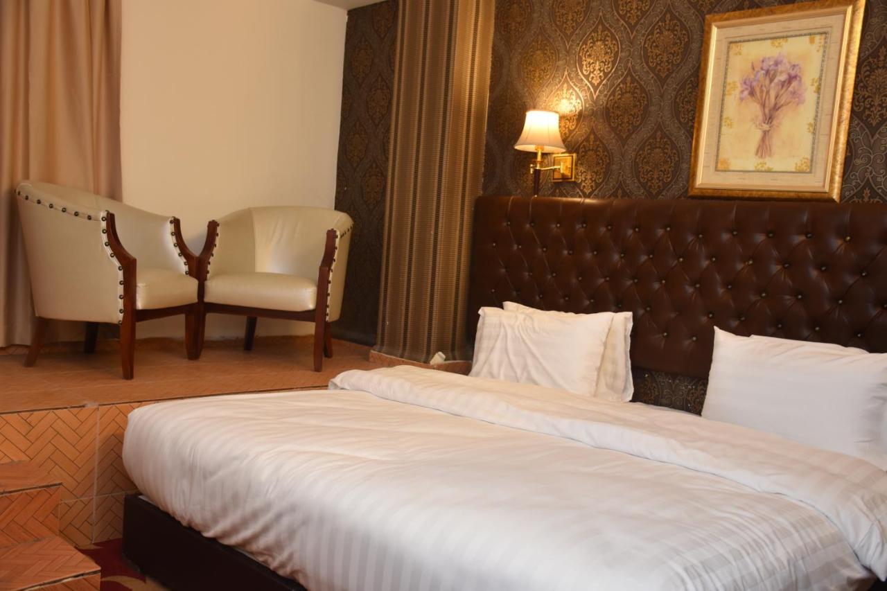 Madison Hotel Amman Exterior photo