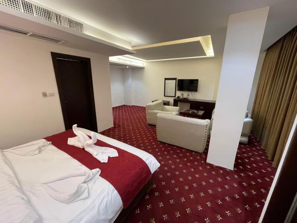 Madison Hotel Amman Exterior photo