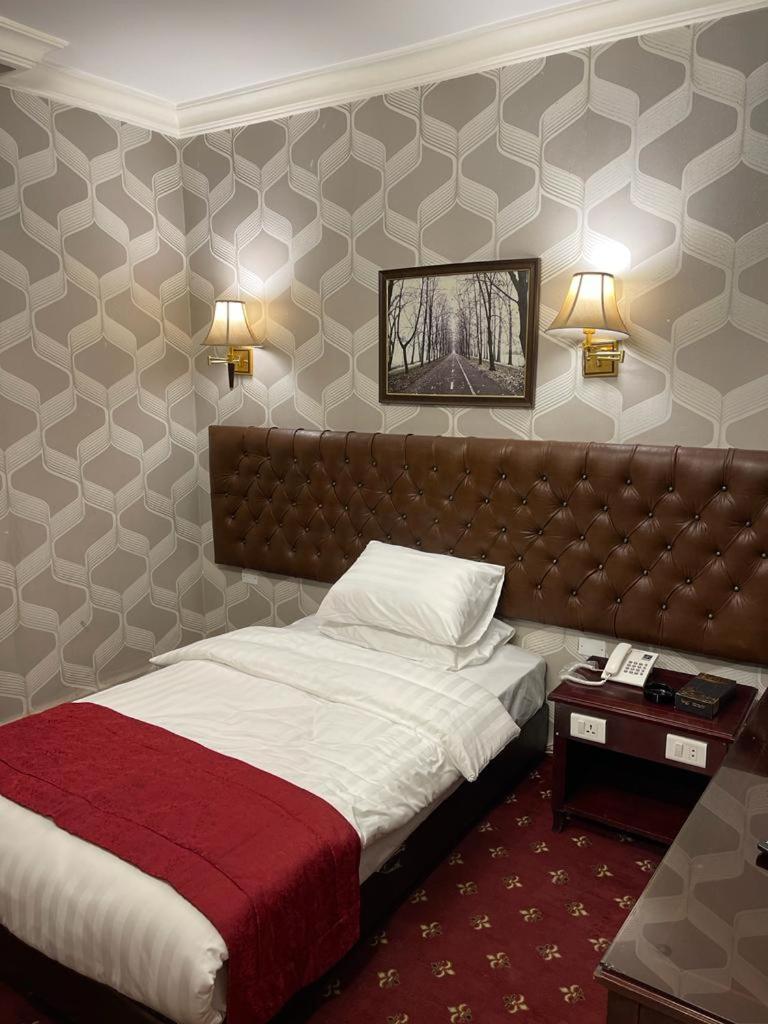 Madison Hotel Amman Exterior photo
